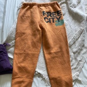 Old school free city sweatpants